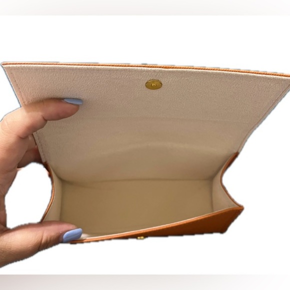 TORY BURCH Sunglasses Logo Case - Picture 3 of 9